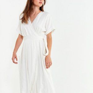 UO Gabrielle Linen Midi Wrap Dress